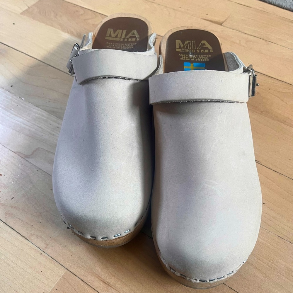 MIA Women’s Swedish Clogs EU 39 Pink Leather Wooden Heel EUC.